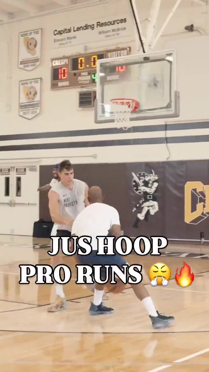 保罗、亨德森、小乔丹等众球星组局对抗 老炮里突外投游刃有余